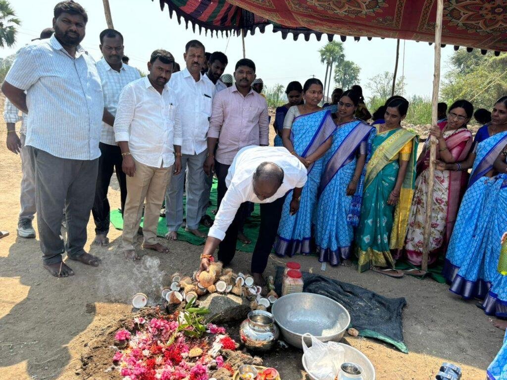 వివో (V O)భవనాలకు భూమి పూజా.