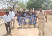 బాధ్యతగా వ్యవహరిద్దాం.. రోడ్డు ప్రమాదాలు నివారిద్దాం….. ఎస్సై లక్ష్మణ్